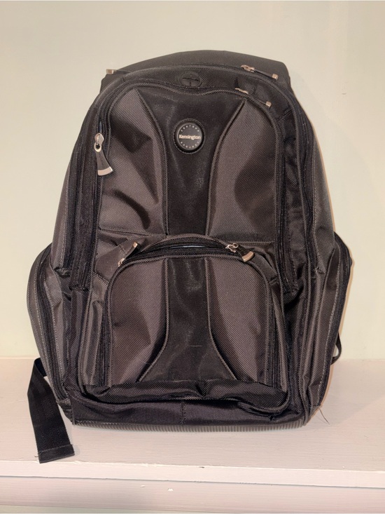 Kensington Other - Kensington Contour Laptop Backpack